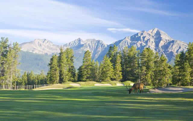 Fairmont Jasper Park Lodge