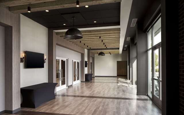 Hyatt Place Wilmington Riverfront