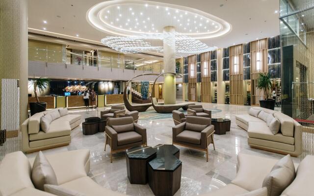Zuri Hotel