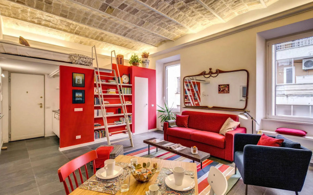 Aweshome - Colosseo Red Design