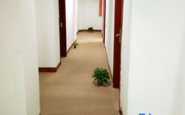 Yi'an Business Hotel