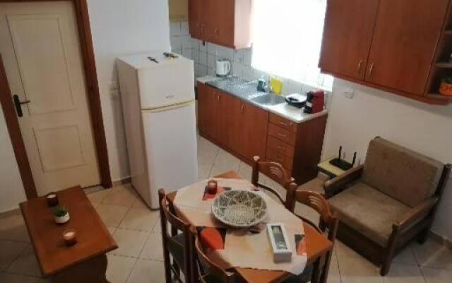 Samos House