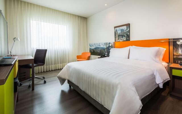 Hampton by Hilton Bogota Airport