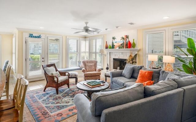 Sunny Condo w/ Stunning Ocean Views - Near Beach, Sandbar, & Tennis