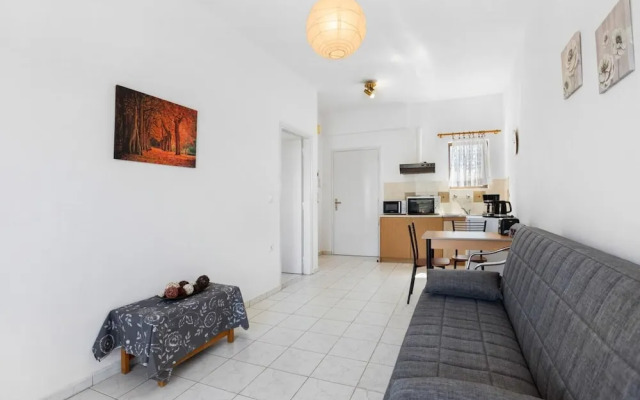 Sun Beach Apartment in Chania 15