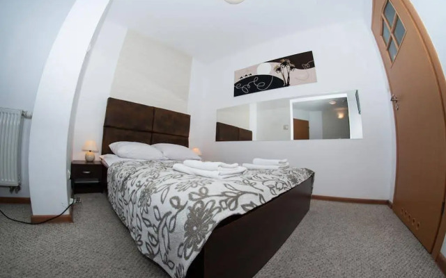 Hotel Marand