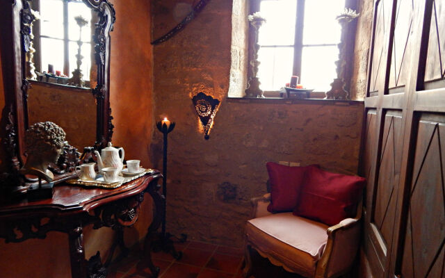 S. Nikolis Historic Boutique Hotel