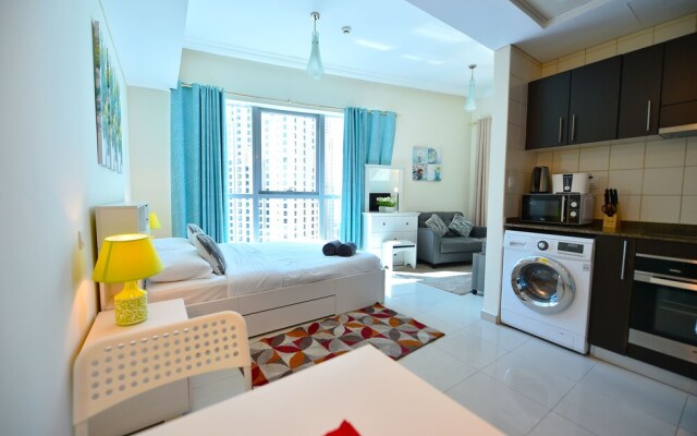 RYN - Dubai Marina Studio with balcony