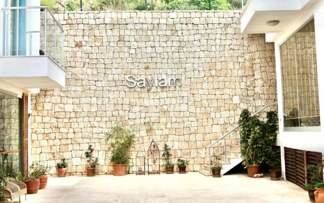 Saylam Suites