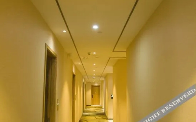 Yunchengxiyue Hotel (Yuyao North High-speed Railway Station)