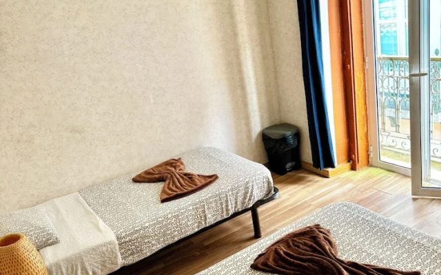Room-7lisbon Downtown Private Bedroom Wi