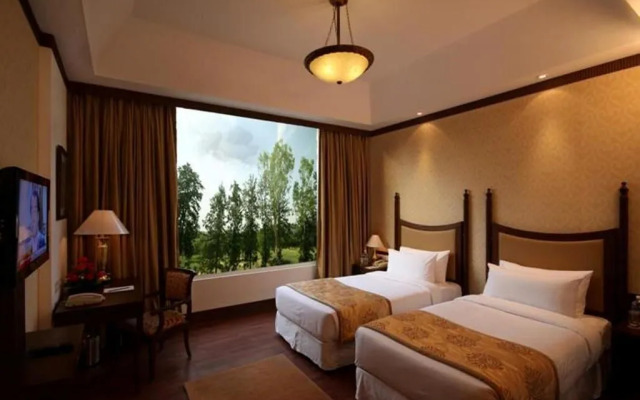 Country Inn & Suites by Radisson, Delhi Satbari