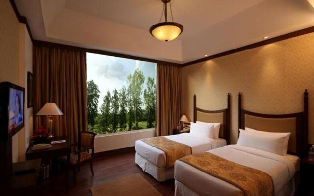 Country Inn & Suites by Radisson, Delhi Satbari