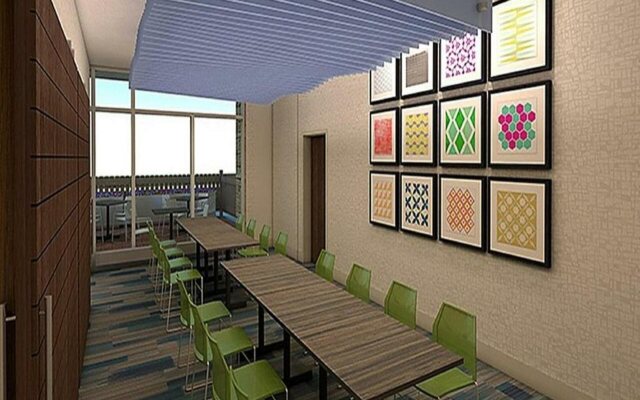 Holiday Inn Express & Suites Liberal by IHG