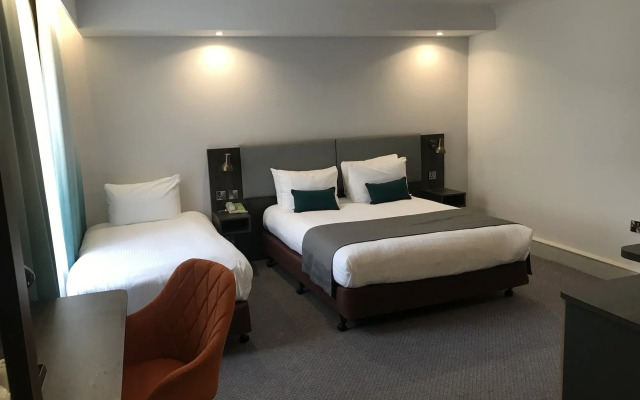 Holiday Inn Doncaster A1 M Jct 36 by IHG