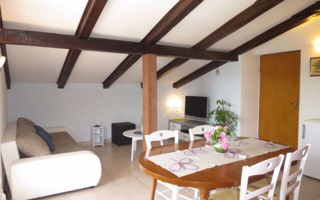 Apartment Lukeni Vinjerac 32818
