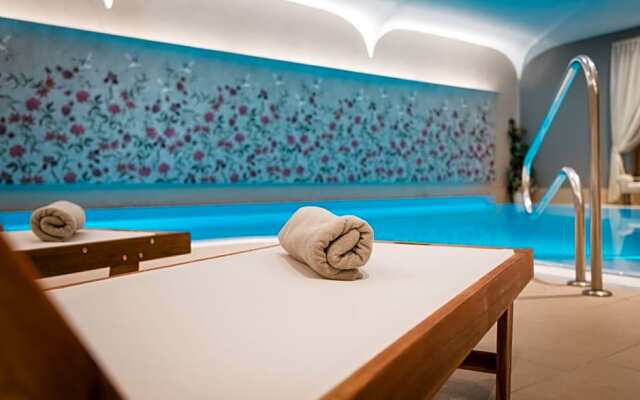 Laguscei Dolomites Mountain Hotel