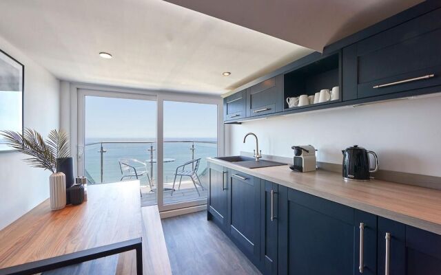 Host Stay Penthouse Pier View
