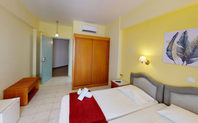 Dedalos Beach Hotel