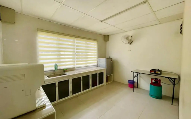 Pak Long Shoplot Homestay 2