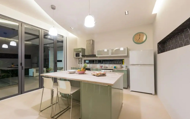 Picasso Villa Phuket - Paloma