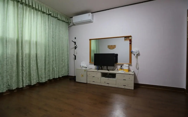 Gangneung Gyeongpodae Donghae Motel