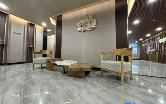 Skyport Hotel