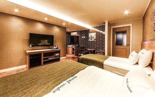 Bonathree Hotel