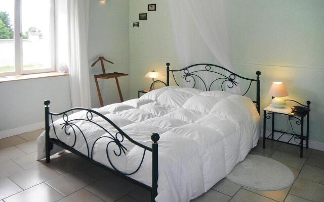 House Near Lac de Madine With Historic Charm