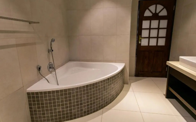 Royl Court Guesthouse