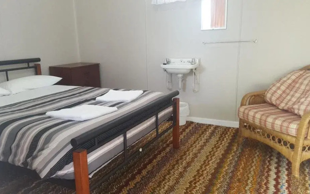 Tingle All Over Budget Accommodation