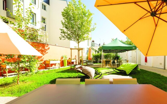 The People Hostel - Tours