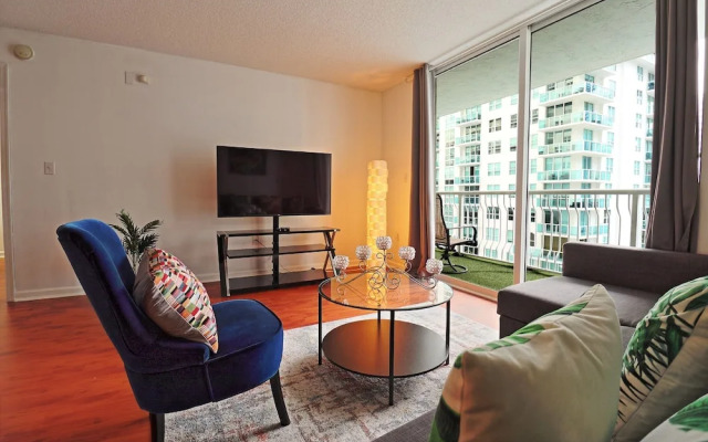 OneLuxStay in the Heart of Brickell