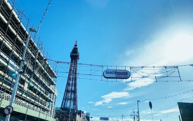 Chelsea Suite Sasco Apartments