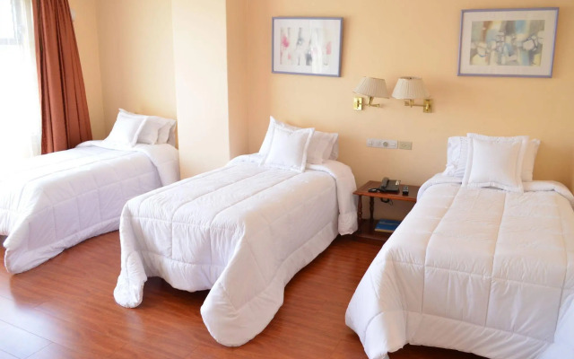 Hotel Tambo Real
