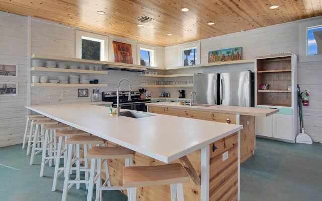 Beach Club Clubhouse 2