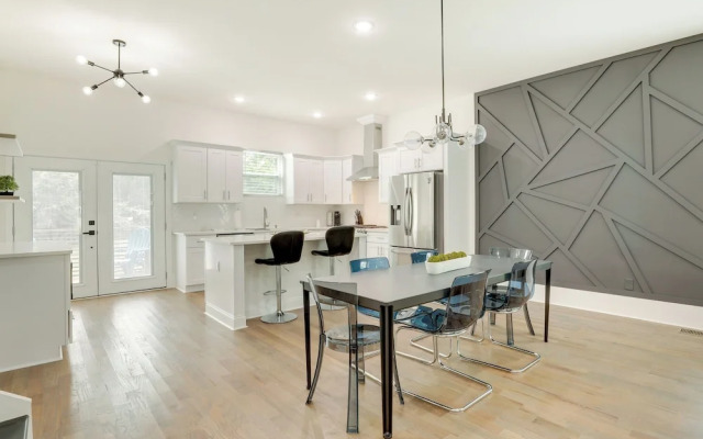 Modern Decatur Home ~ 7 Mi to Atlanta!