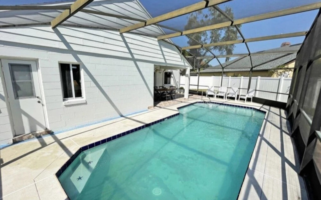 Montego Sunrise 3 Bedroom Home by Redawning