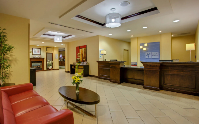 Holiday Inn Express Hotel & Suites Raleigh SW NC State by IHG