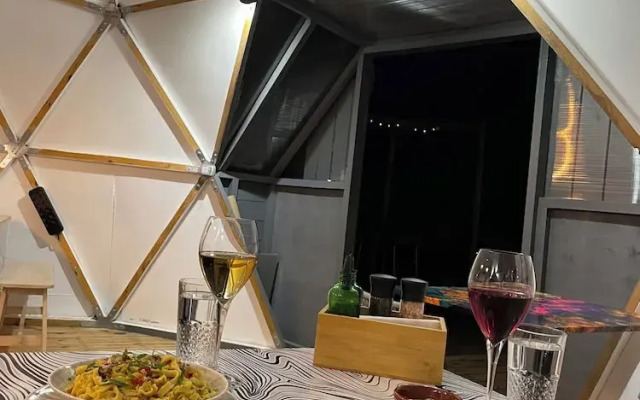 4 Camp & Restaurant - Adult Only