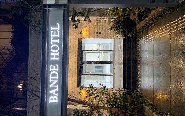 Bande Hotel Osaka