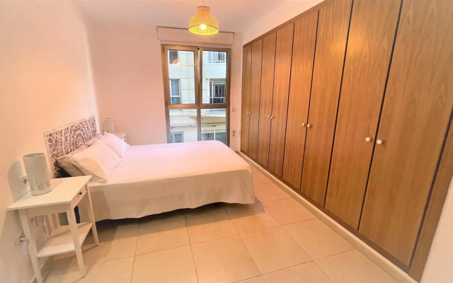 New Luxury Beachfront Apartament