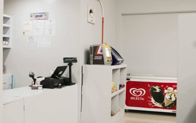 RedDoorz Premium @ Wireless Mandaue Cebu