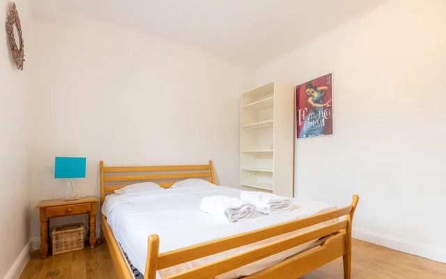Splendid Townhome in Gare