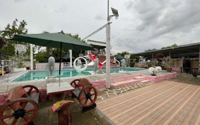 Pilot Hotel