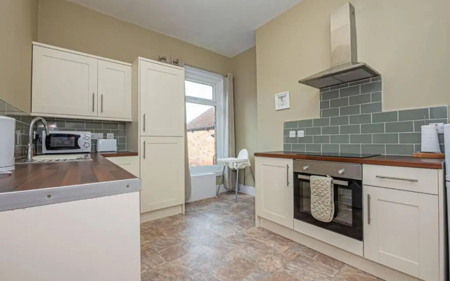 Hornsea Retreat Close to Sea - Sleeps 5