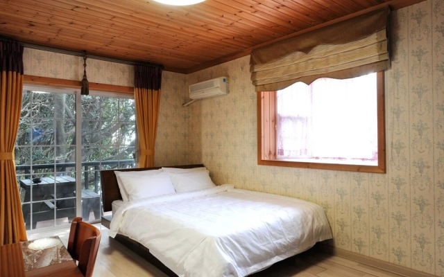 Geoje Floria Pension