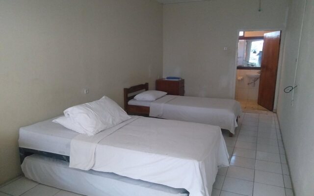Bunga Ayu Seaside Resort