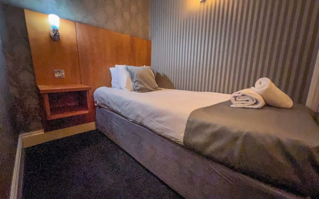 The Quayside Hotel and Bar