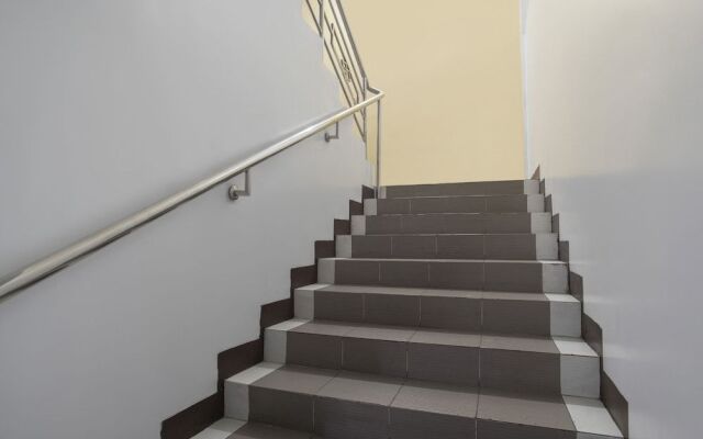 OYO 549 Sajj Bldg